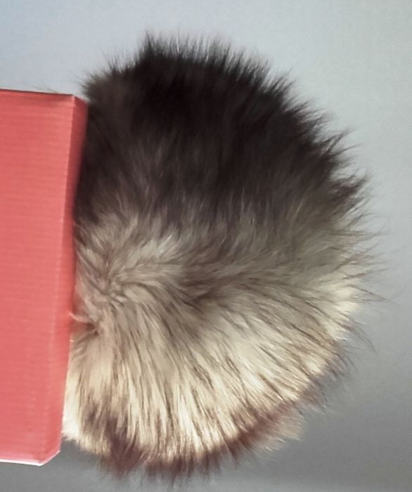 caciula din vulpe argintie