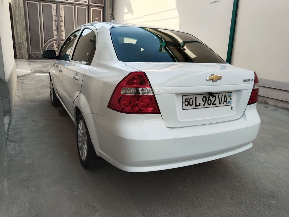 Nexia 3 Super holati tinniq