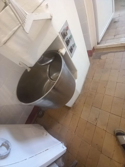 Vand utilaje patiserie/brutarie