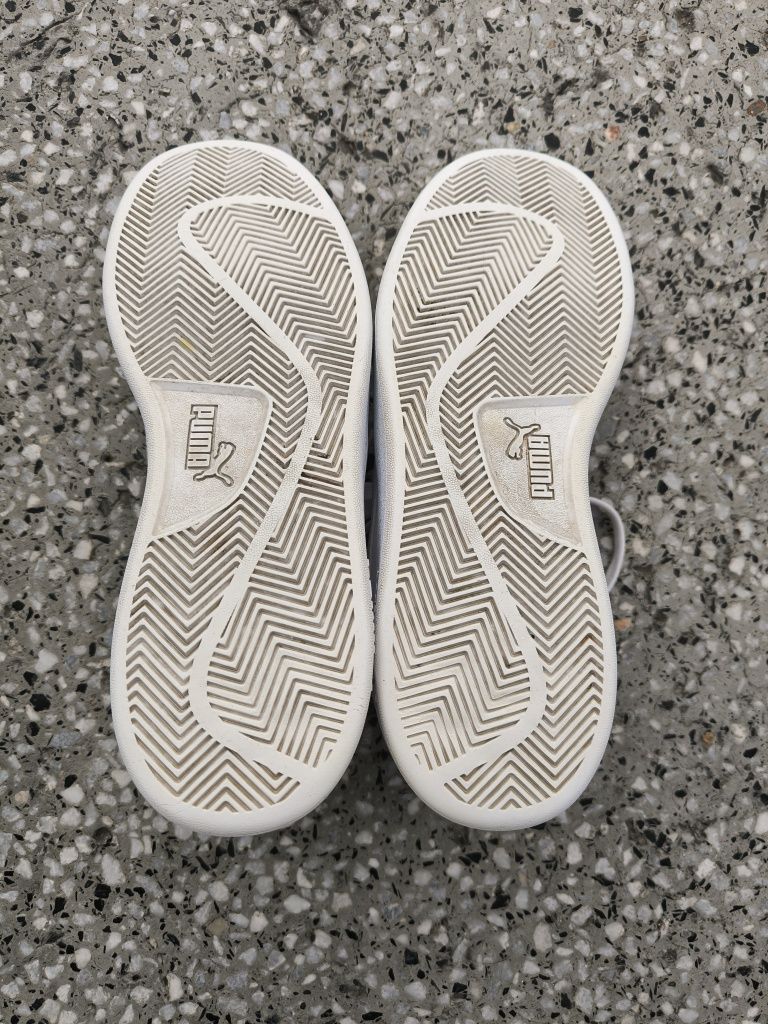 НОВИ Puma бели мъжки обувки модел Smash 3.0.