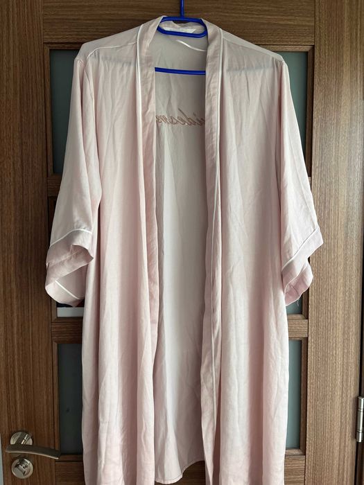 Halate din satin pentru ziua nunții