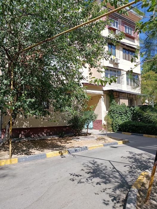 Продается квартира Сергели-4, 3/3/4