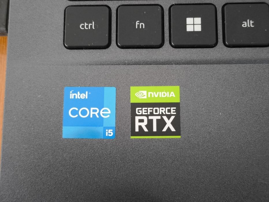 Laptop Gaming RTX 3050Ti I5 16GB 144Hz FHD