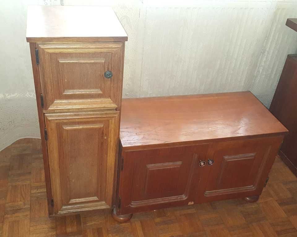 Corp mobilier din lemn de esenţă tare 107 x 36 cm și înălţimea 89 cm