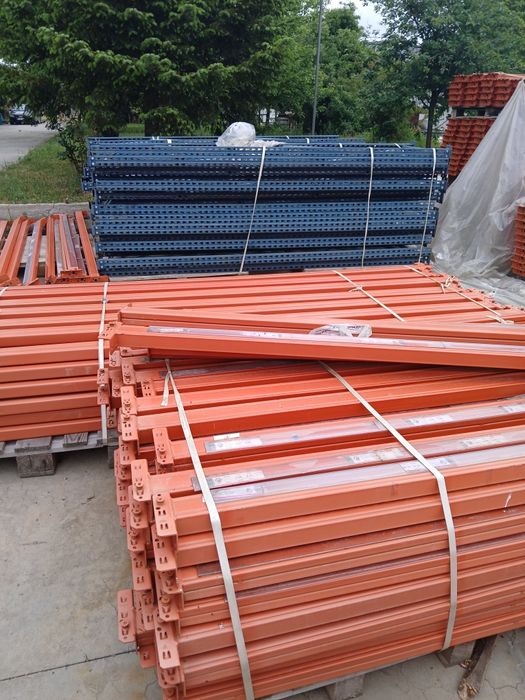Stoc mare de rafturi metalice industriale reglabile de vânzare