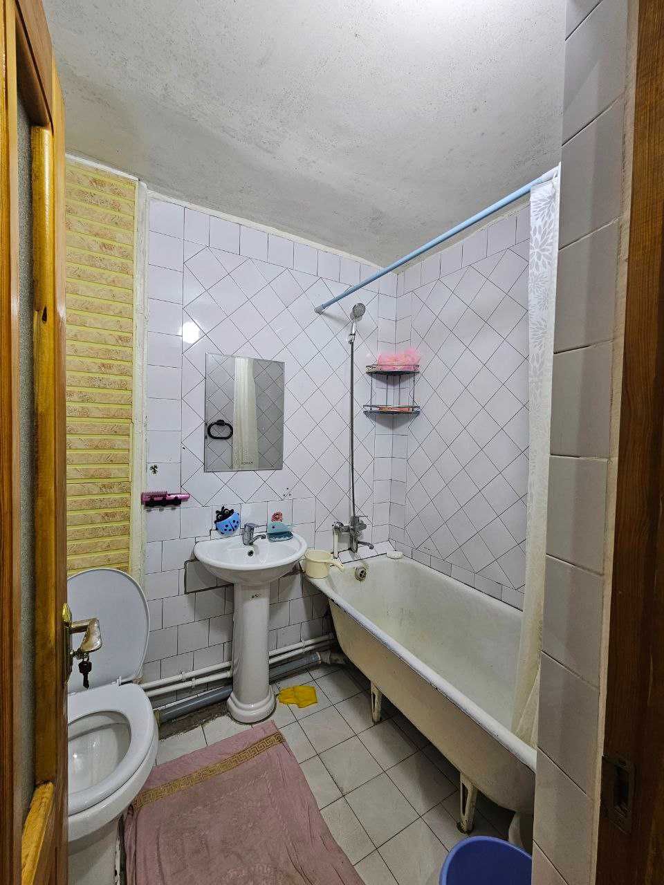 2х комнатная квартира на 1 этаже 50кв/м, в Самарканде