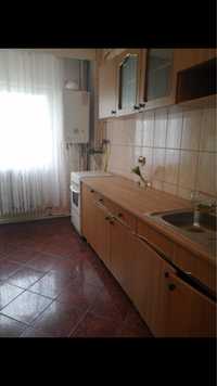 Inchiriez apartament