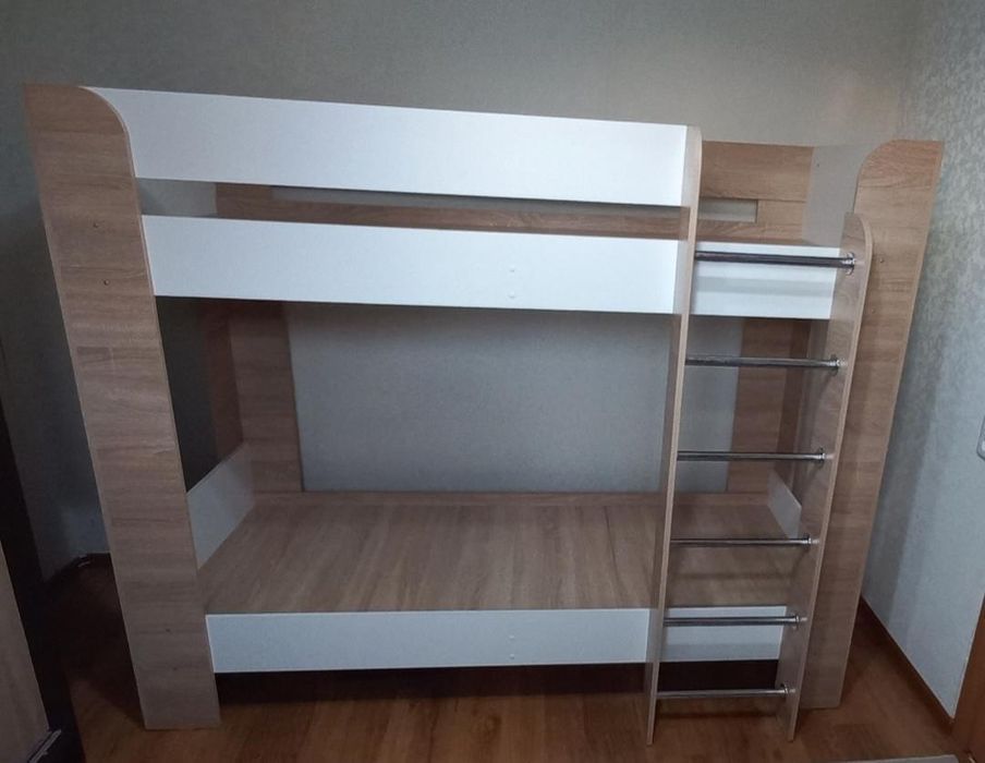 Кровать двухъярустная