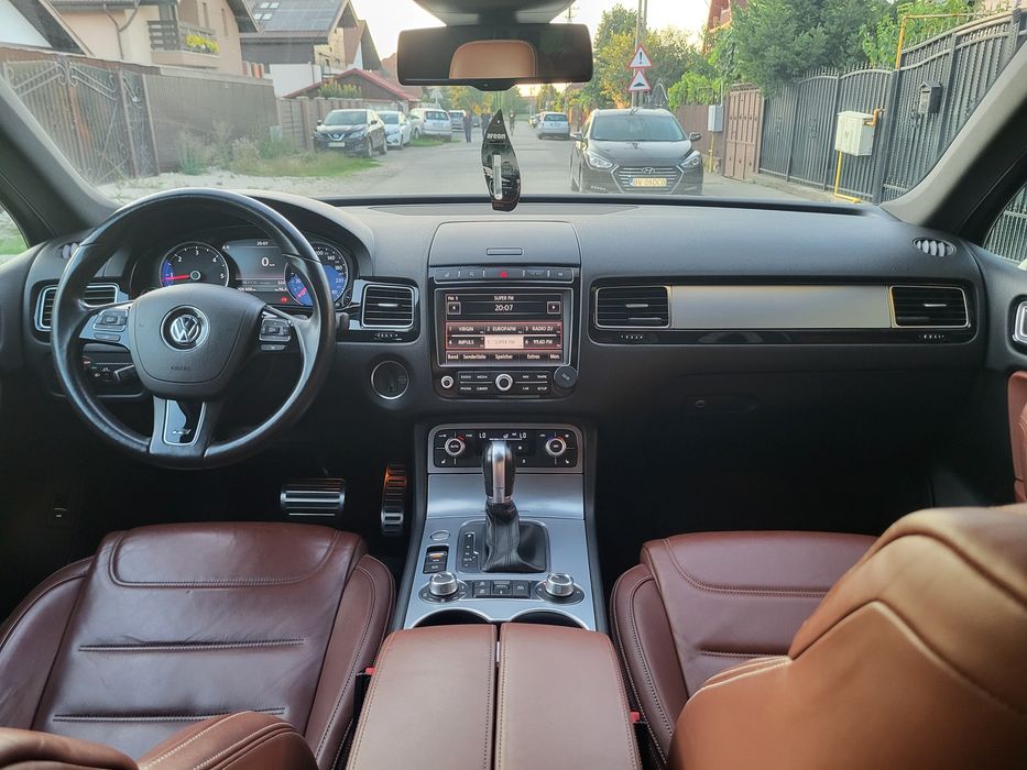 Vând Volkswagen Touareg R line 2016
