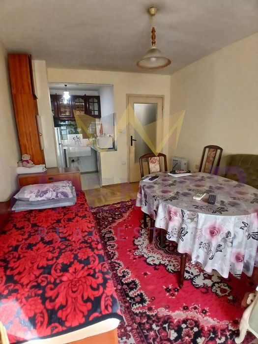 Дава се под наем Двустаен апартамент в Варна, Червен площад - 70 кв.м за 331.5 € - Снимка #1