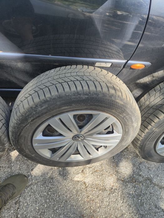 205/60/16 зимни continental