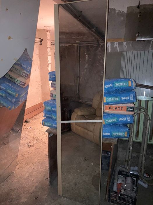 Продам зеркальные двери от шкафа