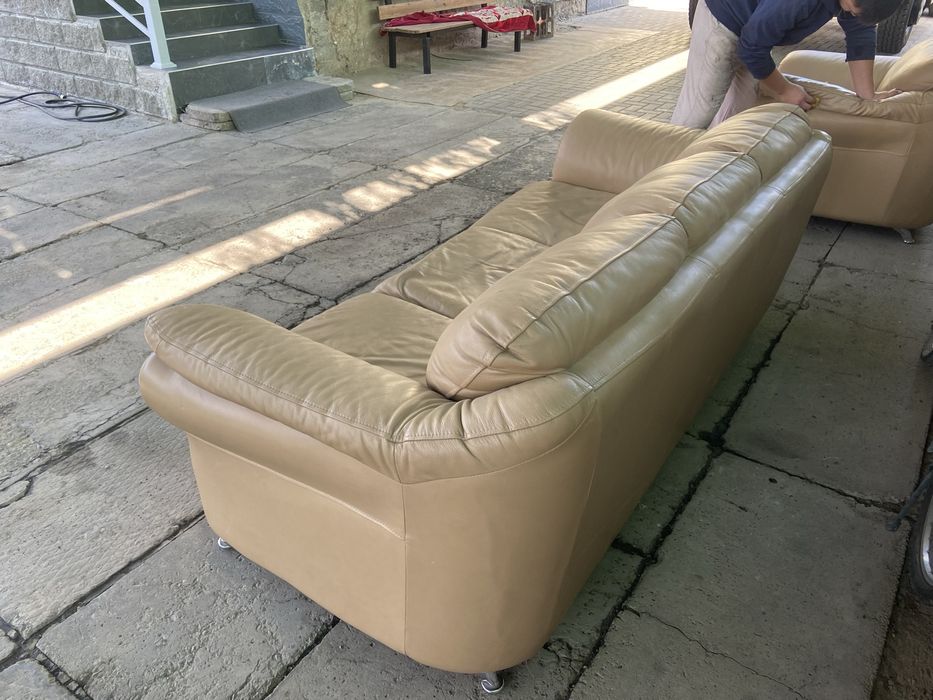 Диван с креслом…