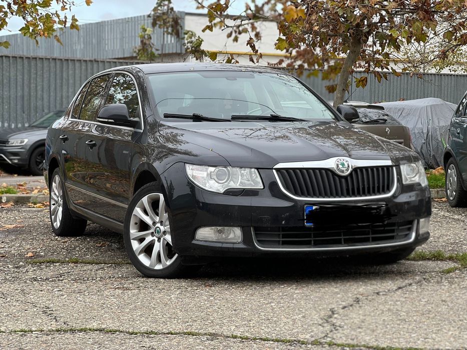 Skoda Superb berlina 2l dirsel 140 cp an 2010
