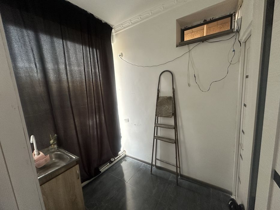 Сдаются 2 помещения.На рынке Ойдин.