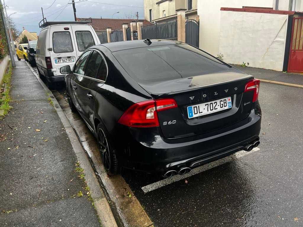 Vând Volvo S60 finition heico