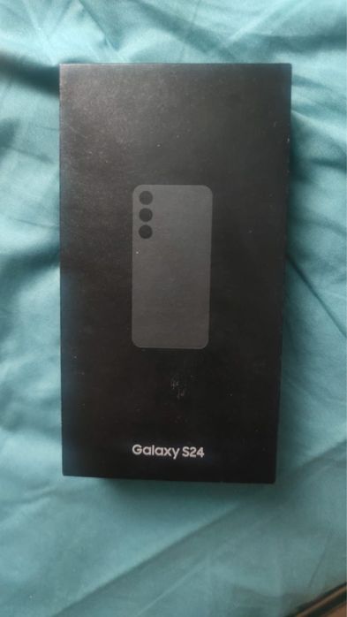 Продам новый самсунг С24