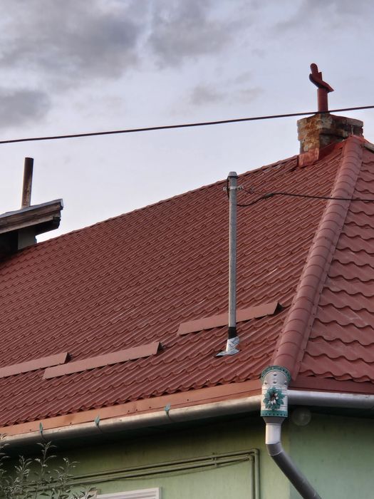 Acoperișuri și Mansardări – Execuție și Reparații de Calitate