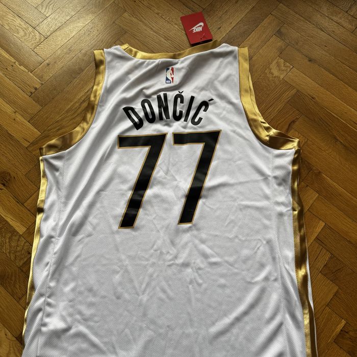 Nike Luka Doncic Dallas Баскетболен Потник