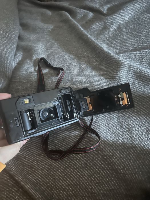 Aparat foto pentax pe film 35 mm 70 mm