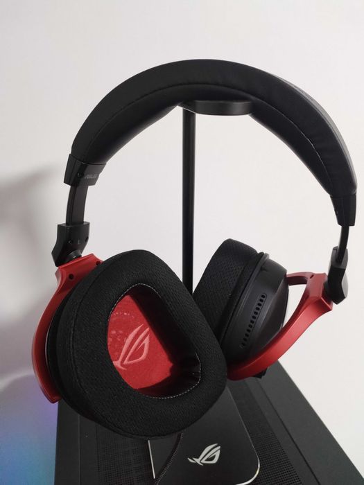 Vand casti ASUS ROG Delta S Core cu garantie aproape 2 ani