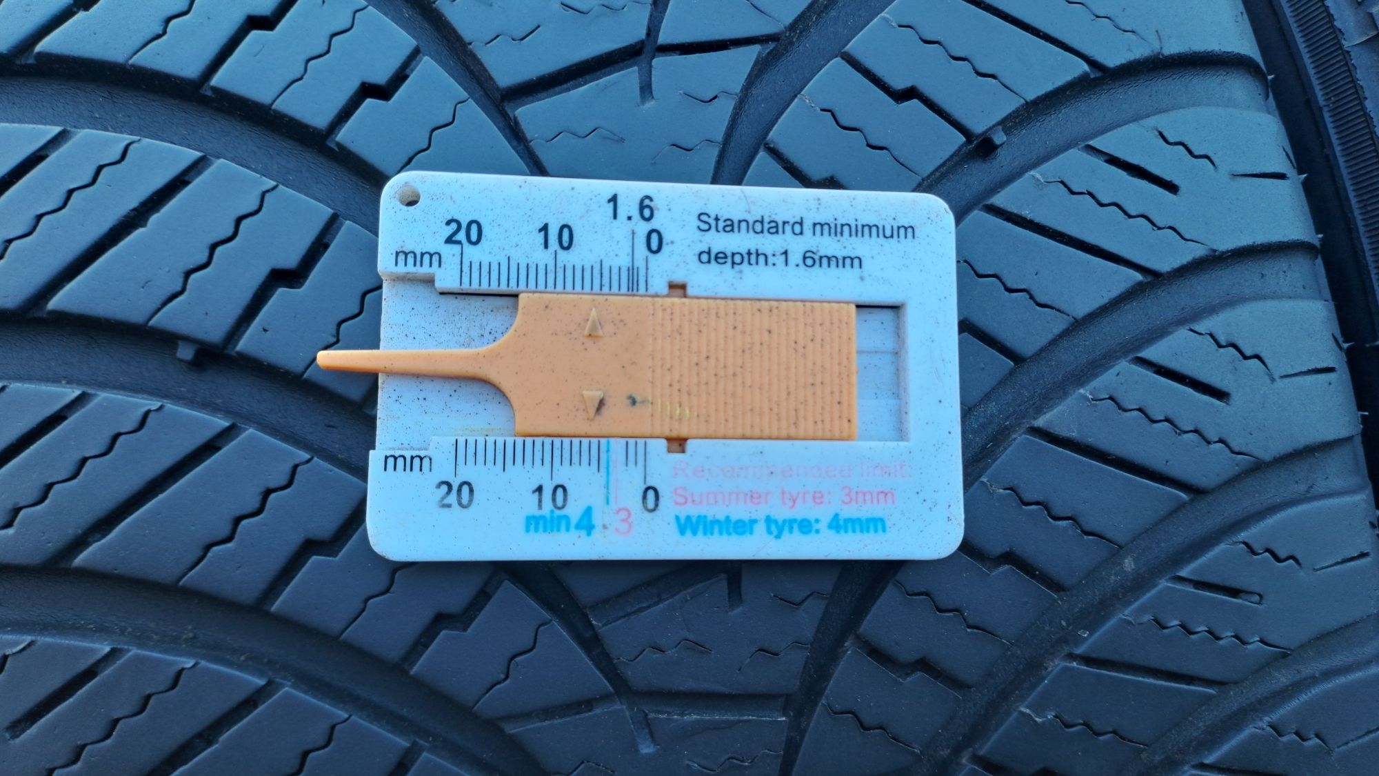 2бр. Всесезонни 215/55/16 Falken 2022