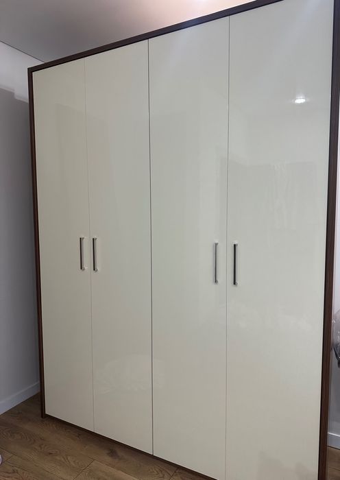 Продам шкаф Шатура 5 дверей