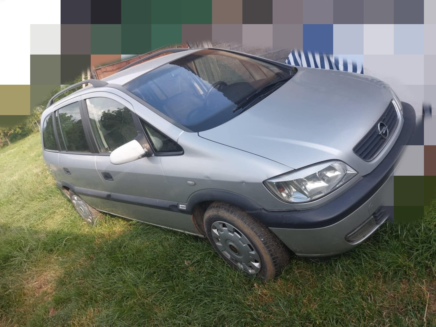 Vând Opel Zafira