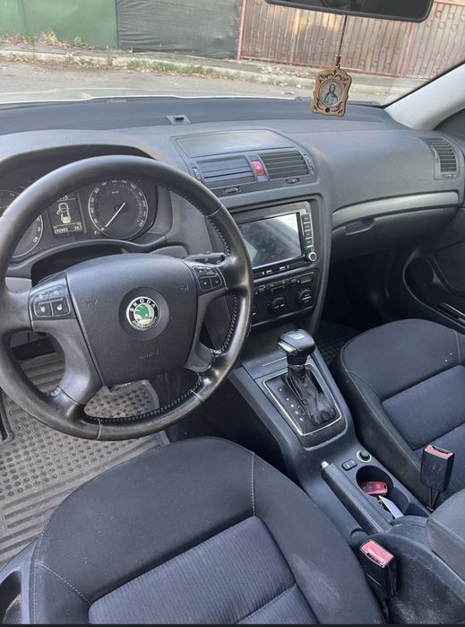 Skoda Octavia 2 1.9TDI DSG Carplay Climatronic Incalzire