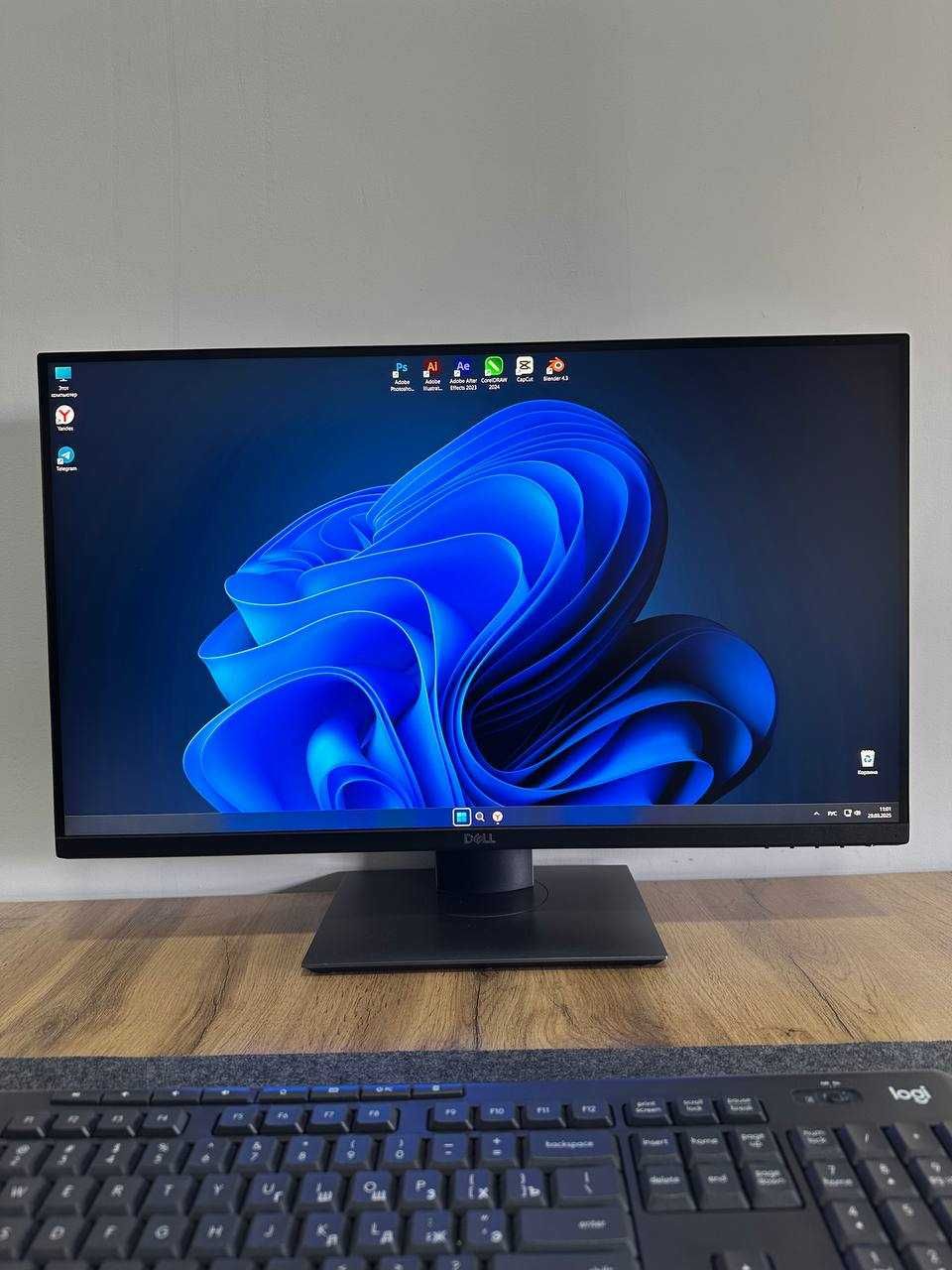 Монитор Dell 2720D "27"