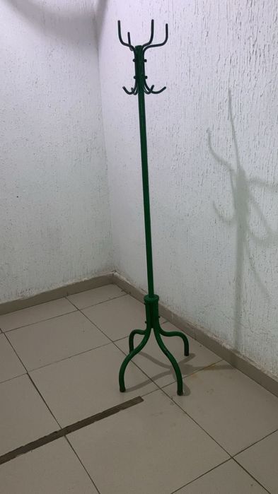 Вешалка напольная