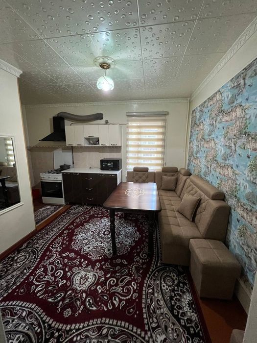 продается квартира под нежилой,жилой 3 ком 90 м2