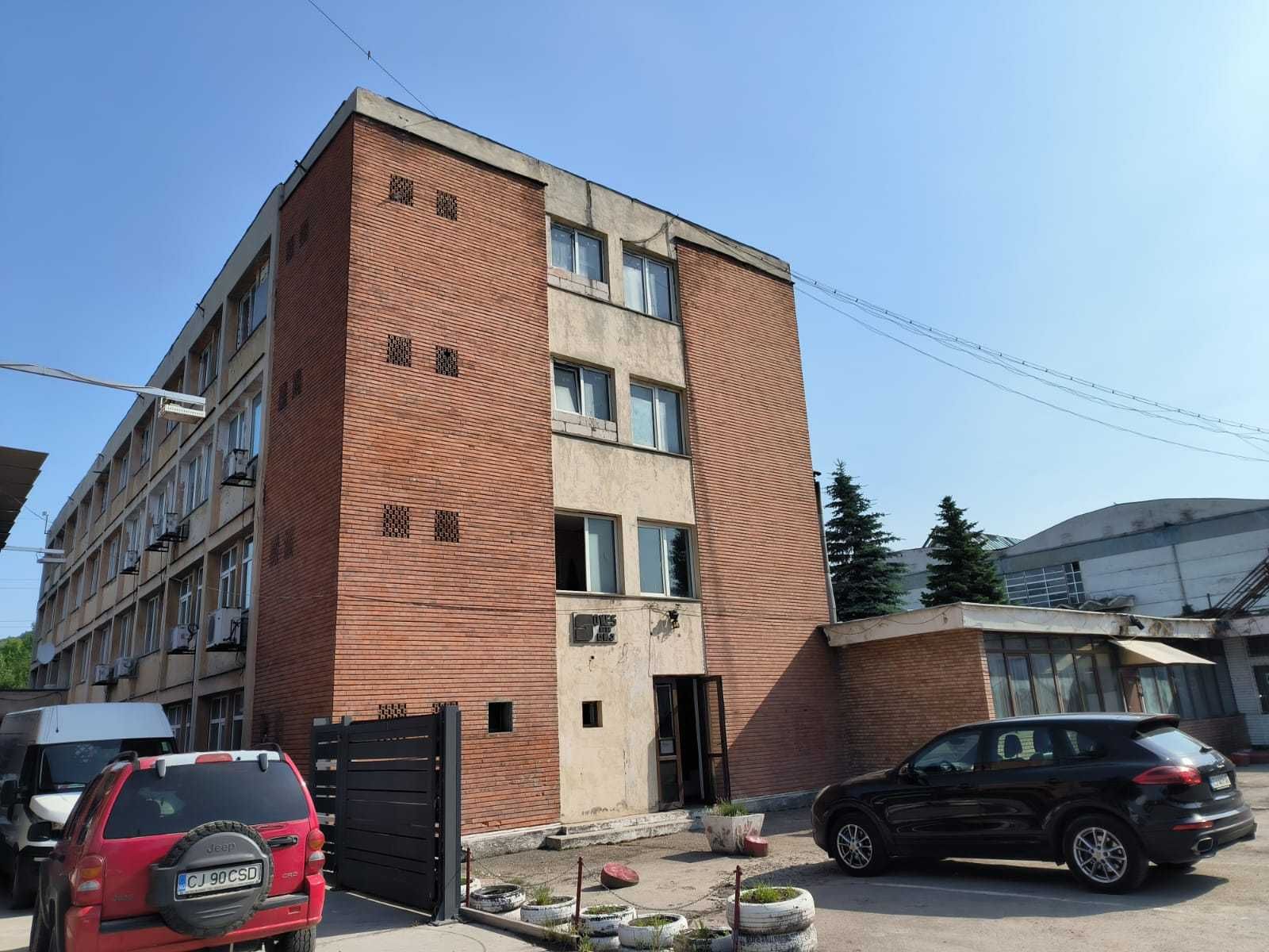 De vanzare doua apartamente, camere muncitori, birouri, spatii