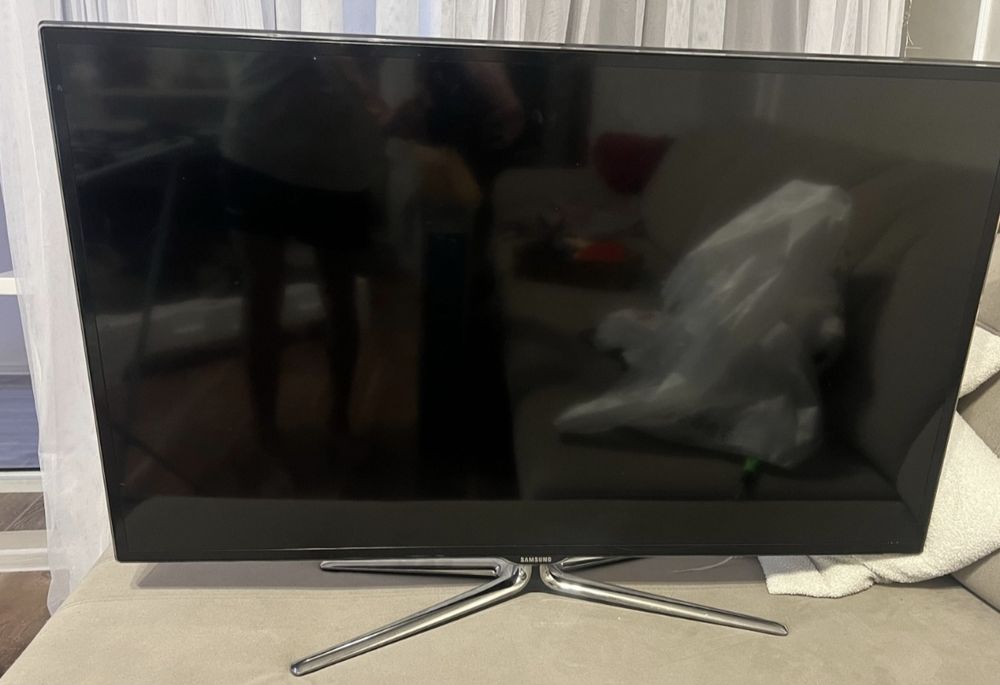 Телевизор Samsung 46 дюймов / 117см