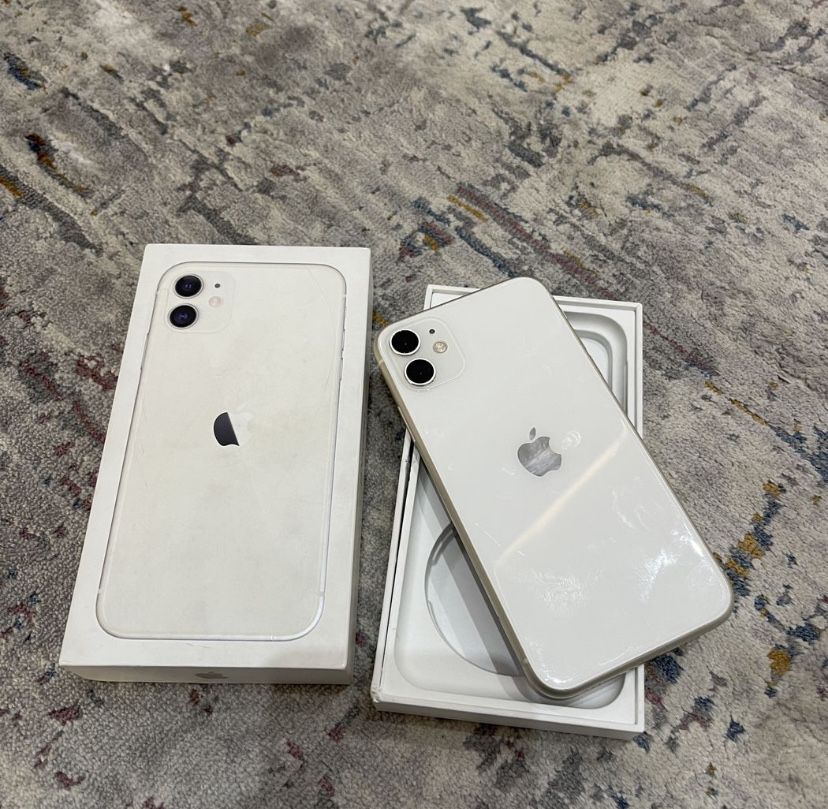 IPHONE 11 идеальном состоянии