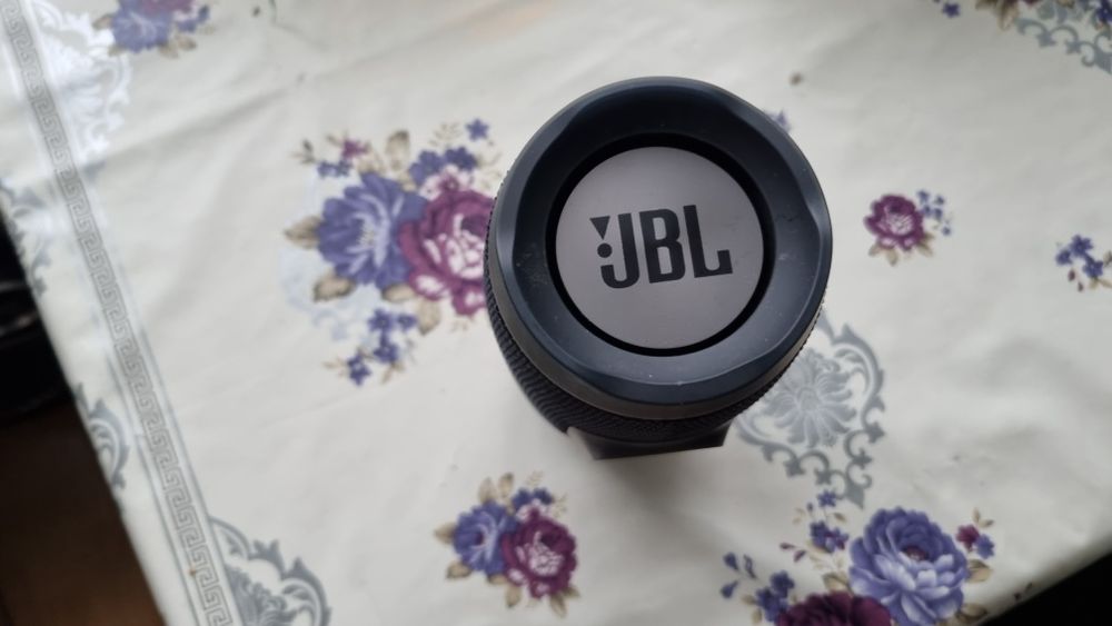 Boxa jbl charge 3 cu baterie noua