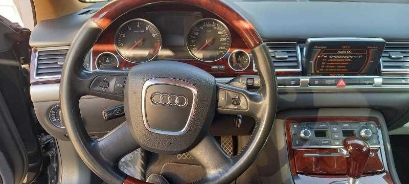 AUDI S8 4 2 Қора рангли 2006 йилда и ч СОТИЛАДИ