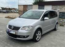 Volkswagen Touran 2.0 Tdi (bmm) DSG Navigatie Incalzire