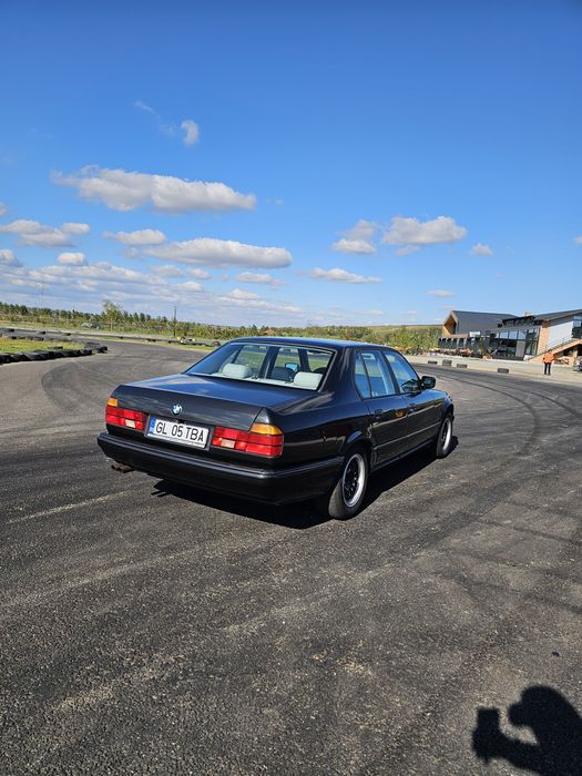 Vand BMW seria 7 E32