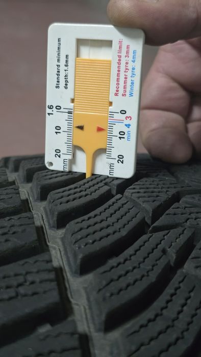 Dunlop Winter Sport 5 245/40/19 зимни гуми