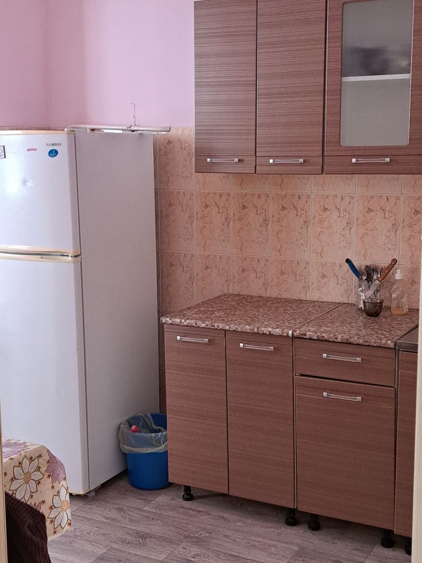 Сдаю посуточно1, 2,3комн.кв.в 12 мкр,8мкр,6мкр,.