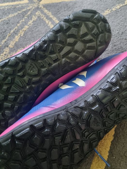 Ghete fotbal sintetic Adidas Messi