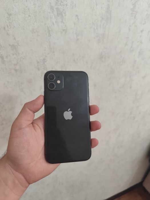 Айфон 11 64гб iPhone