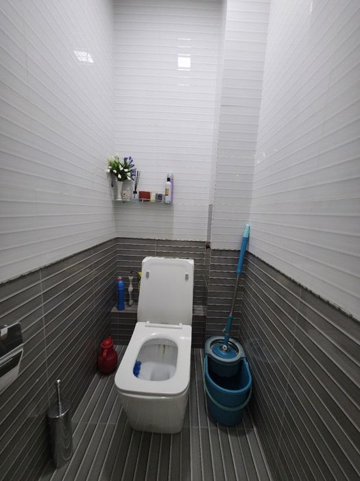 Yangi bozor xamroz oldida