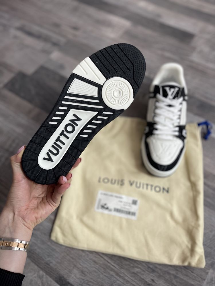Adidasi Louis Vuitton Trainer Pe Comanda Super Premium