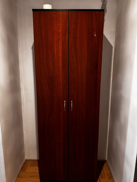 Плательный шкаф