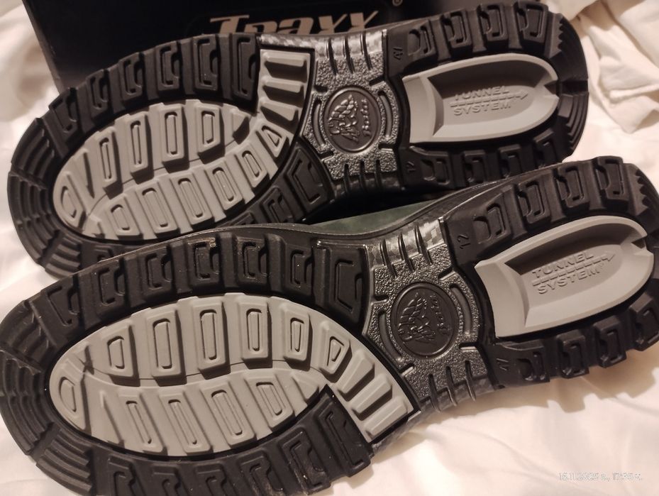 Работни обувки НОВИ