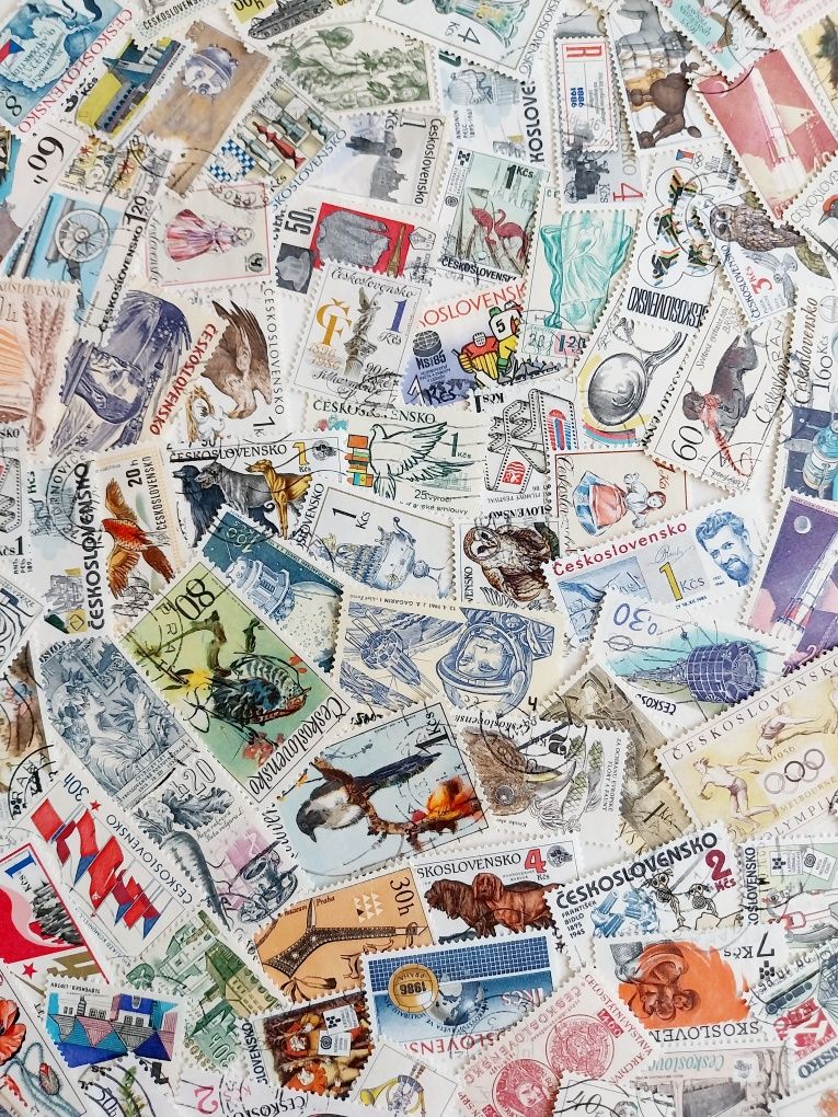 Loturi de timbre straine grupate pe tari - 10 lei 100 timbre