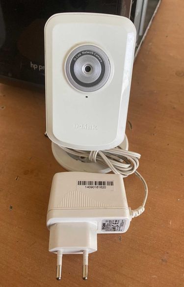 Безжична мрежова камера Wireless N Network Camera
DCS‑930L