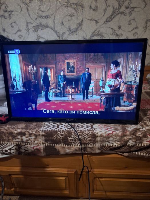Телевизор Кроун  30